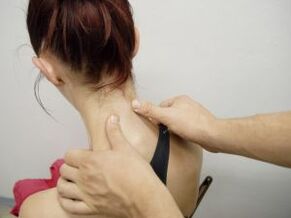 Masažas gimdos kaklelio osteochondrozės gydymui ir prevencijai